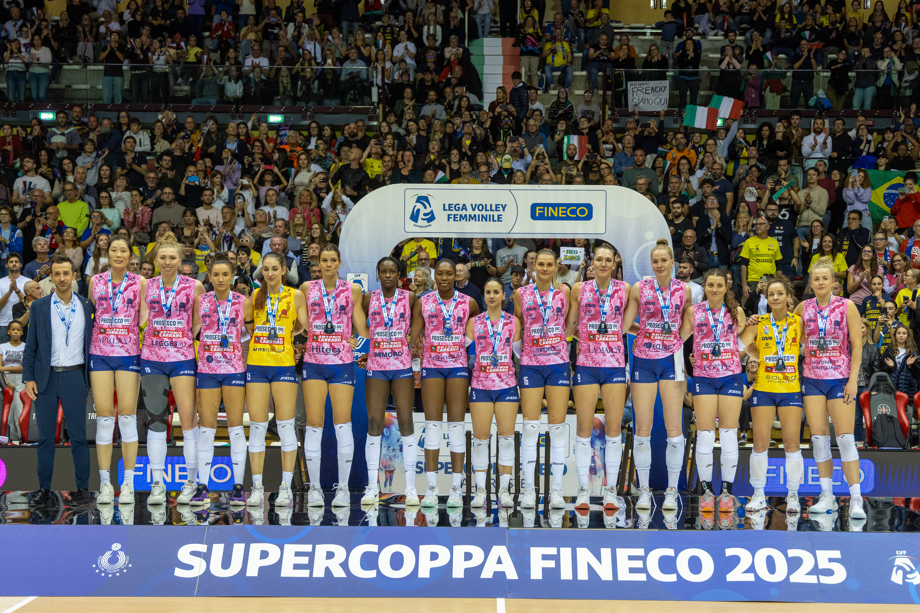 朱婷, 埃格努, 无敌模式 朱婷, 埃格努, 无敌模式