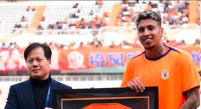 明年将获归, 克雷桑也主