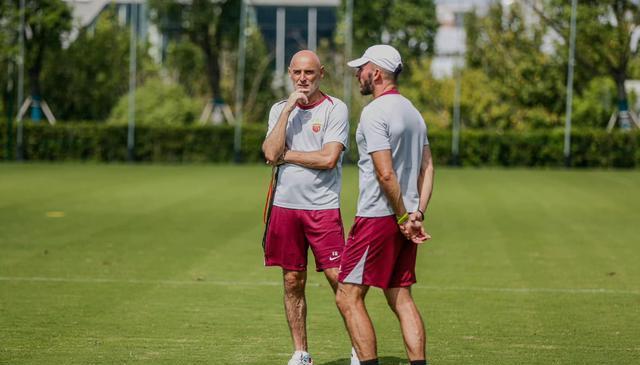 AA, 广岛三箭, yid